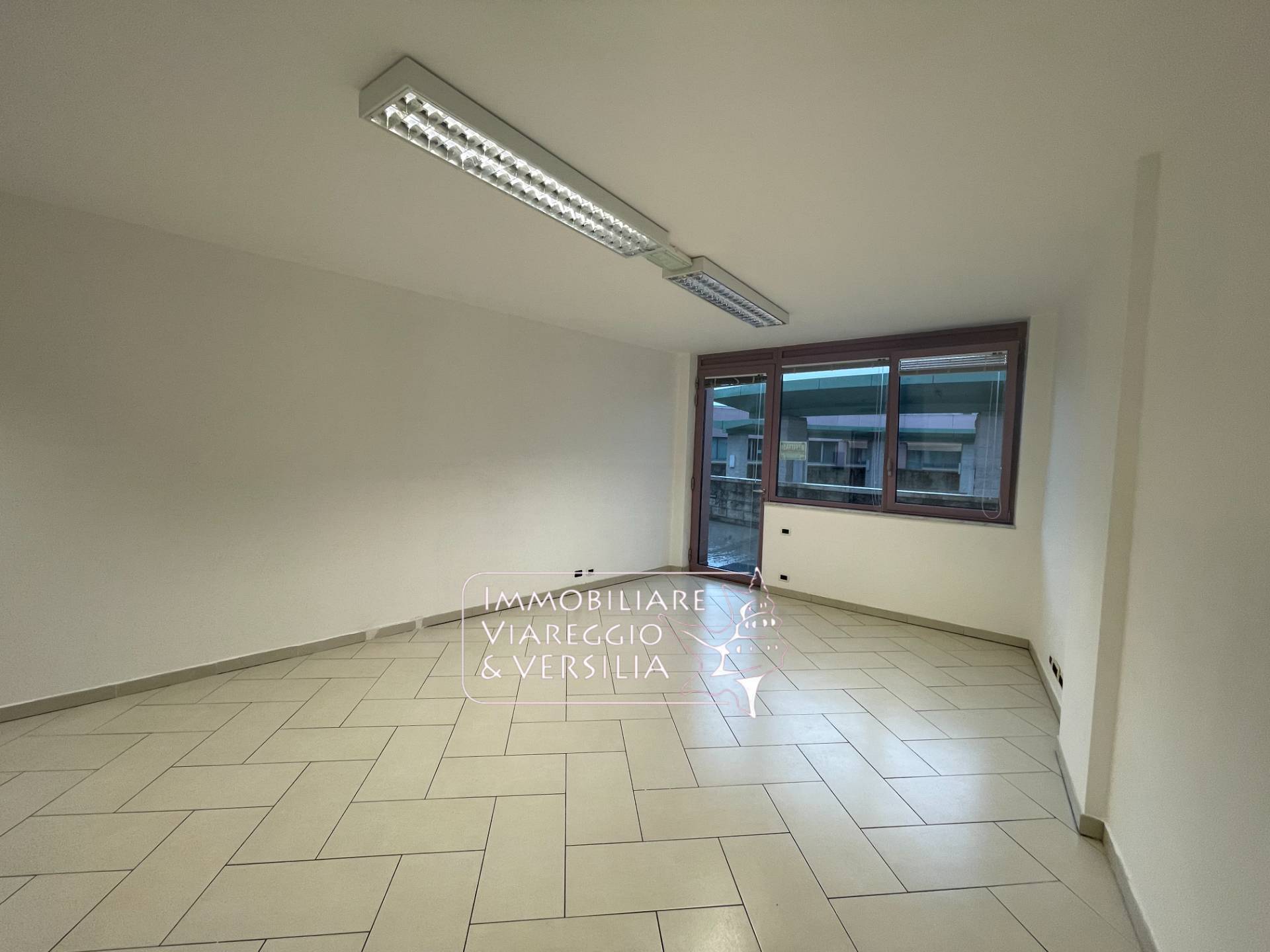 Studio/Ufficio in affitto a Camaiore, Lido di Camaiore