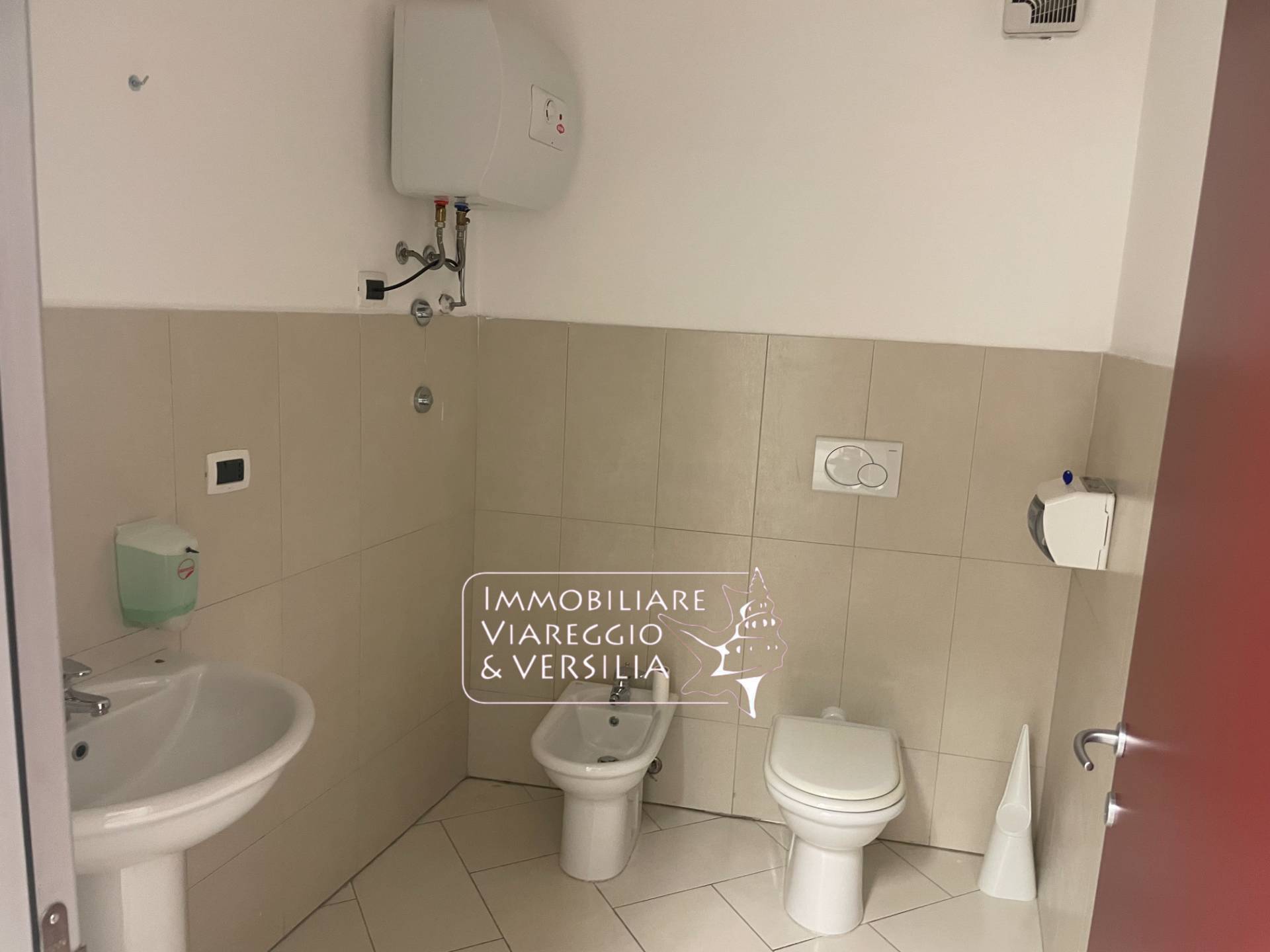 Studio/Ufficio in affitto a Camaiore, Lido di Camaiore