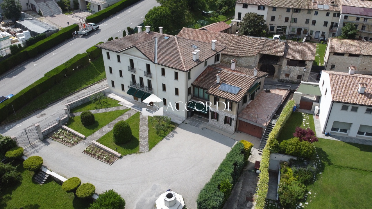 Villa con giardino a Possagno