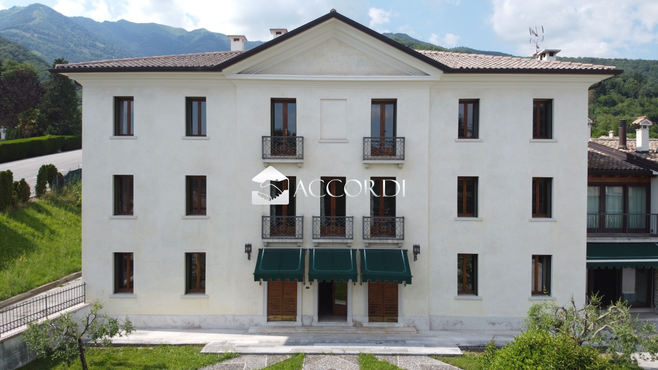 Villa con giardino a Possagno