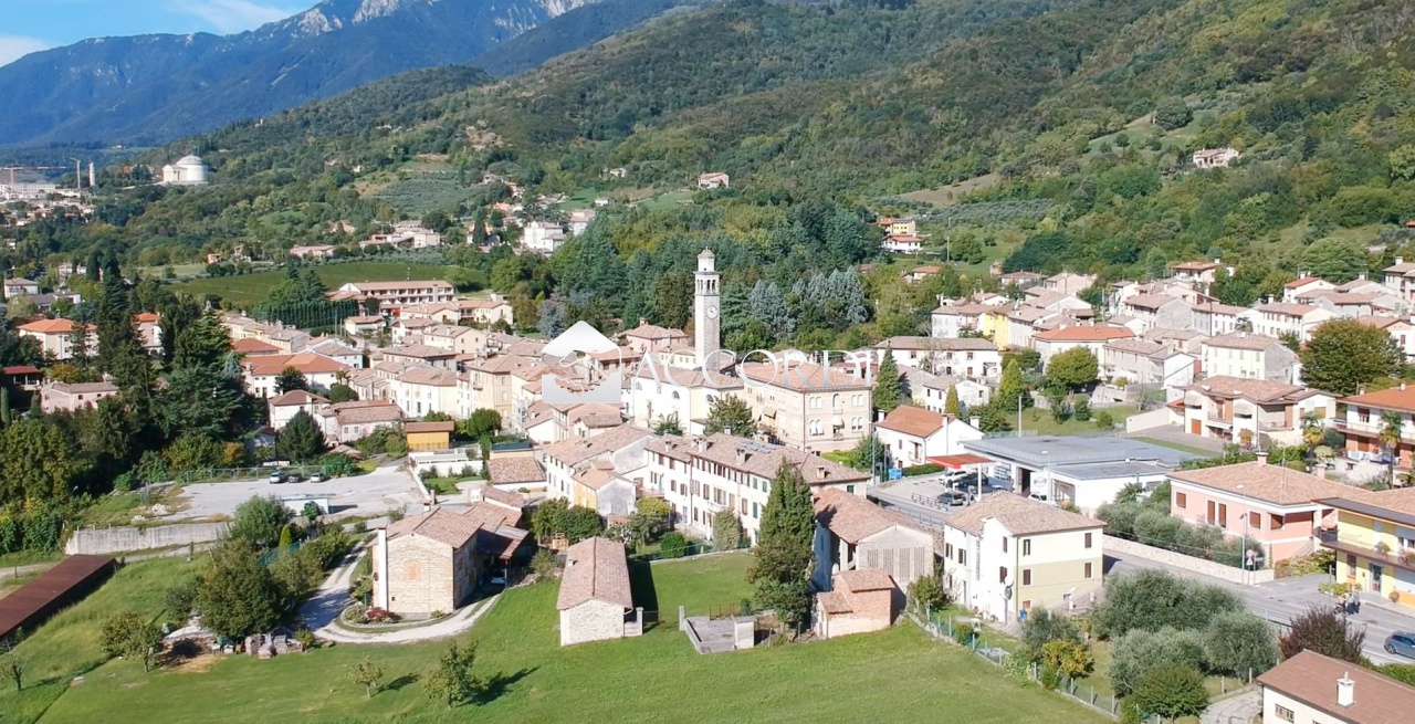 Terreno in vendita a Cavaso del Tomba