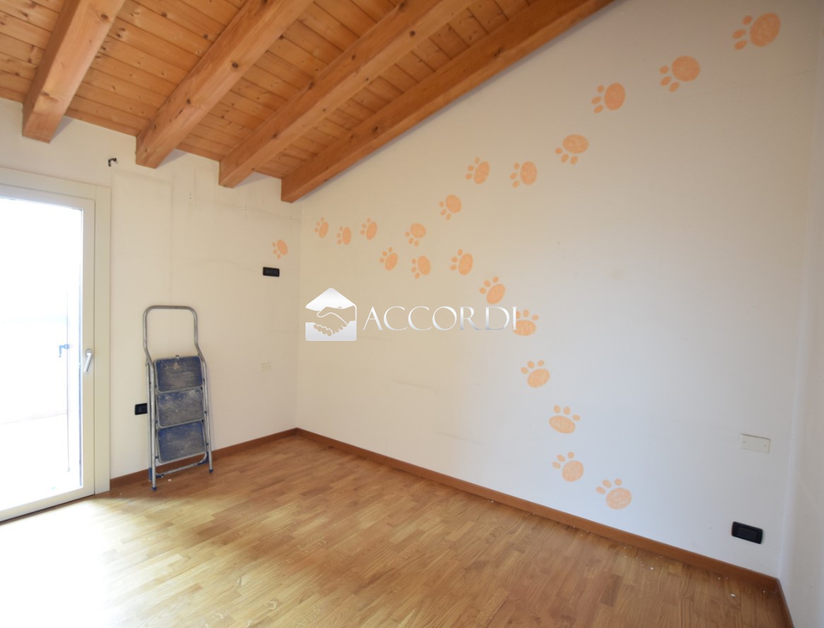 Quadrilocale con terrazzo a Asolo
