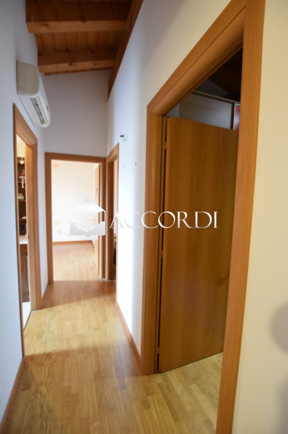 Quadrilocale con terrazzo a Asolo