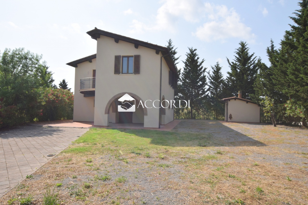 Villa con giardino a Manciano