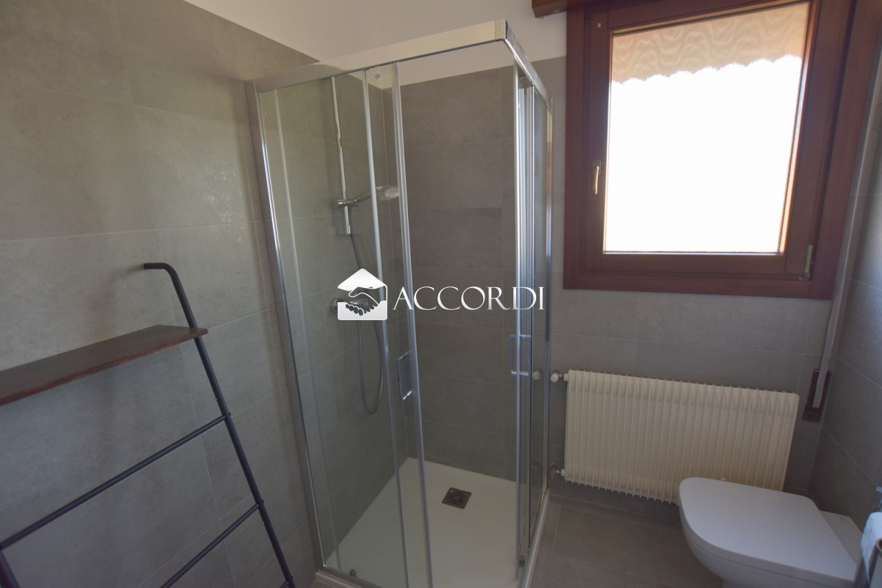 Casa indipendente arredata in affitto a Montebelluna