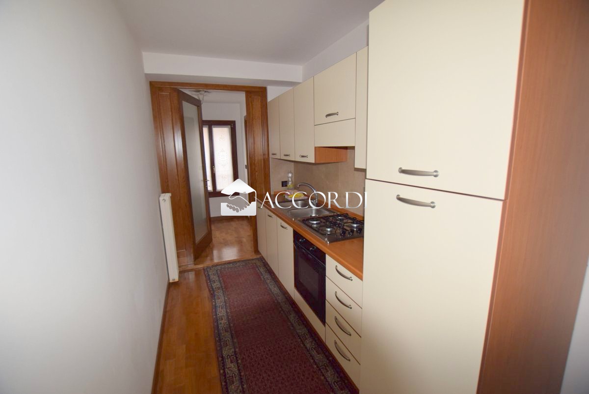 Trilocale arredato in affitto a Cornuda