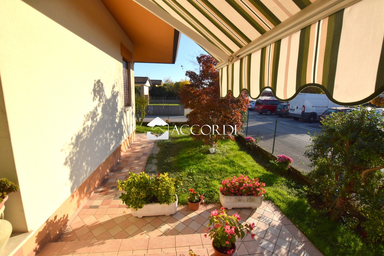 Villa con giardino a Trevignano