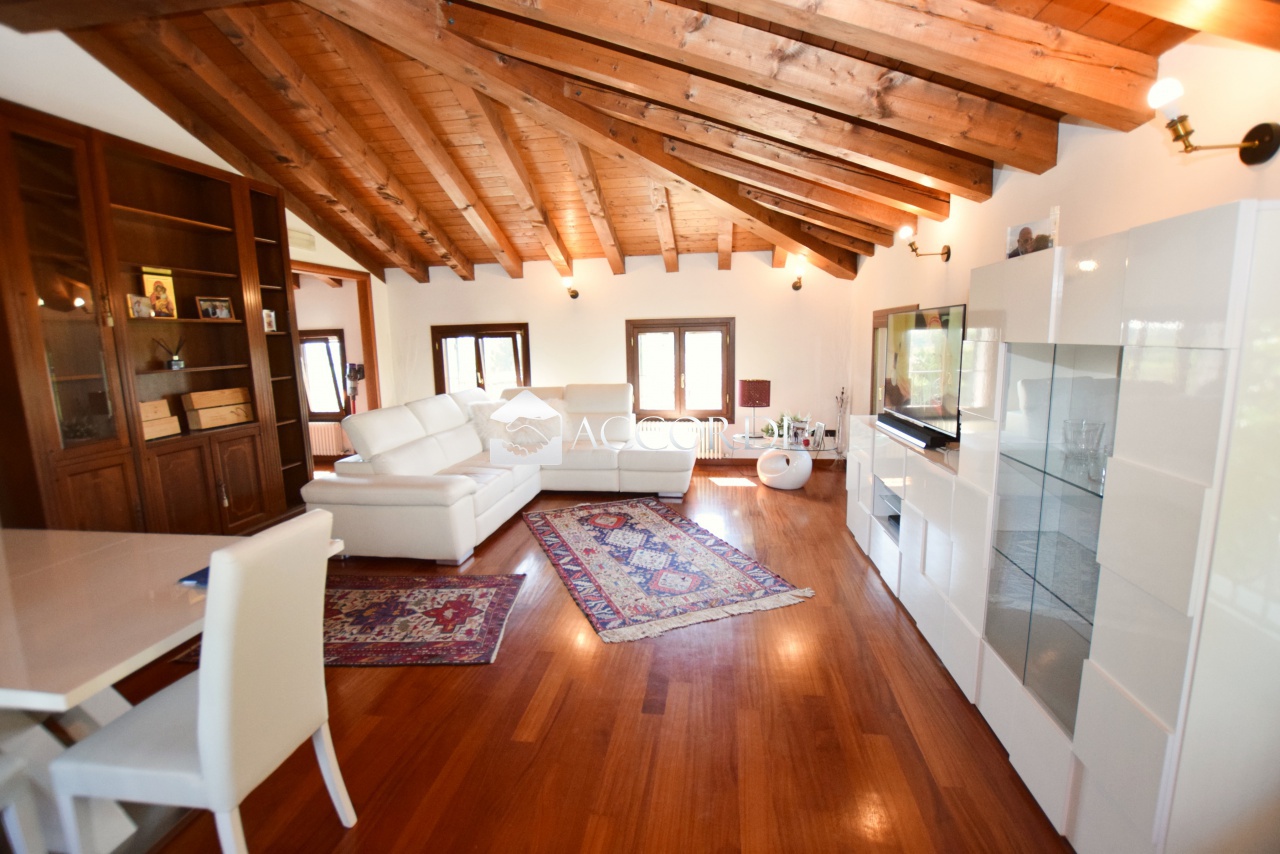 Casa indipendente con giardino a Villorba