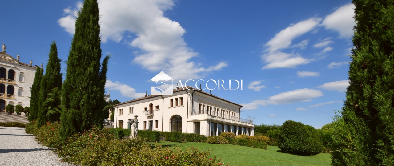 Villa con giardino a Asolo