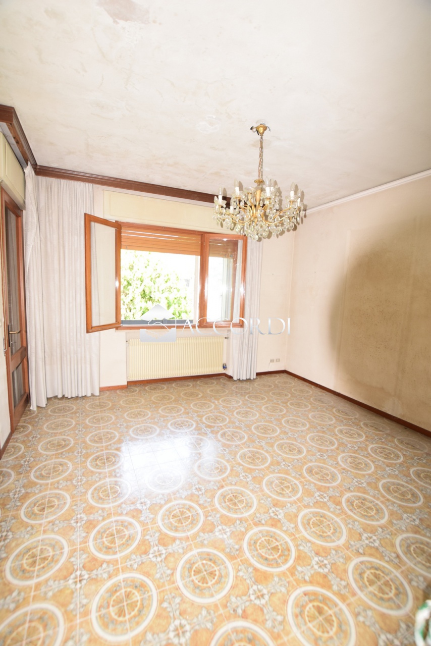 Casa indipendente con giardino a Giavera del Montello