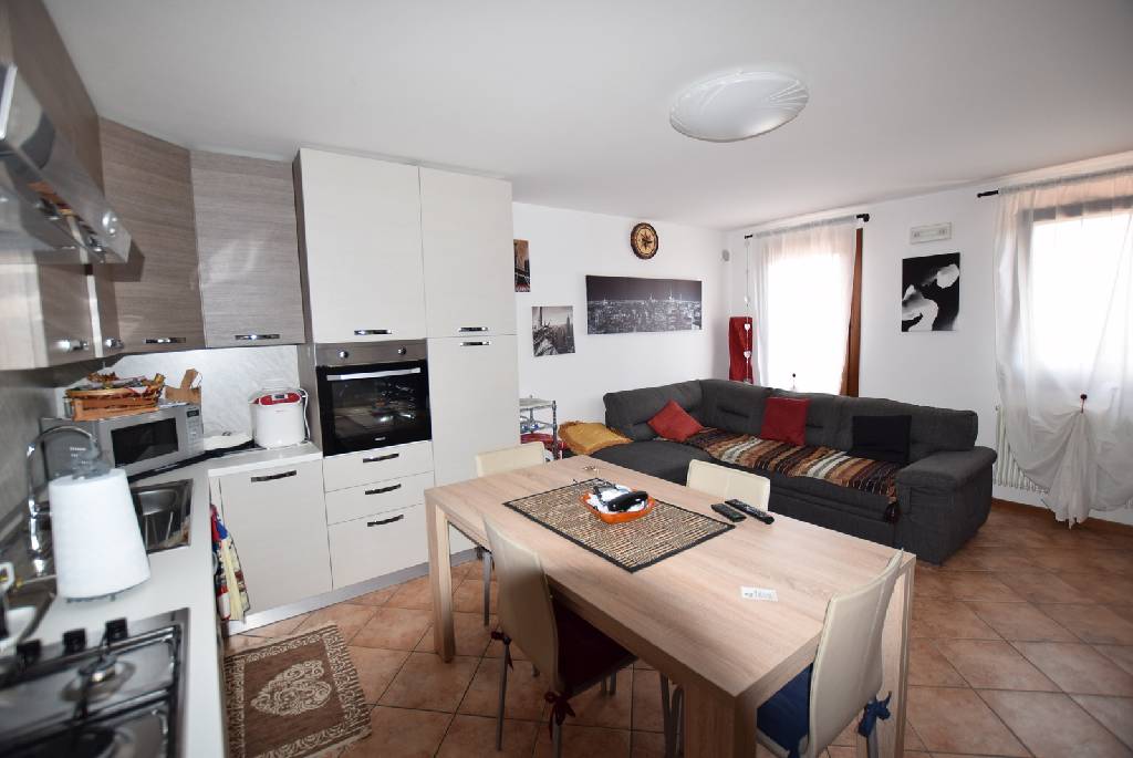 Casa indipendente arredata in affitto a Montebelluna