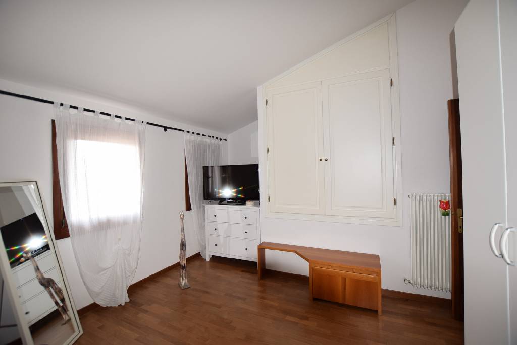 Casa indipendente arredata in affitto a Montebelluna