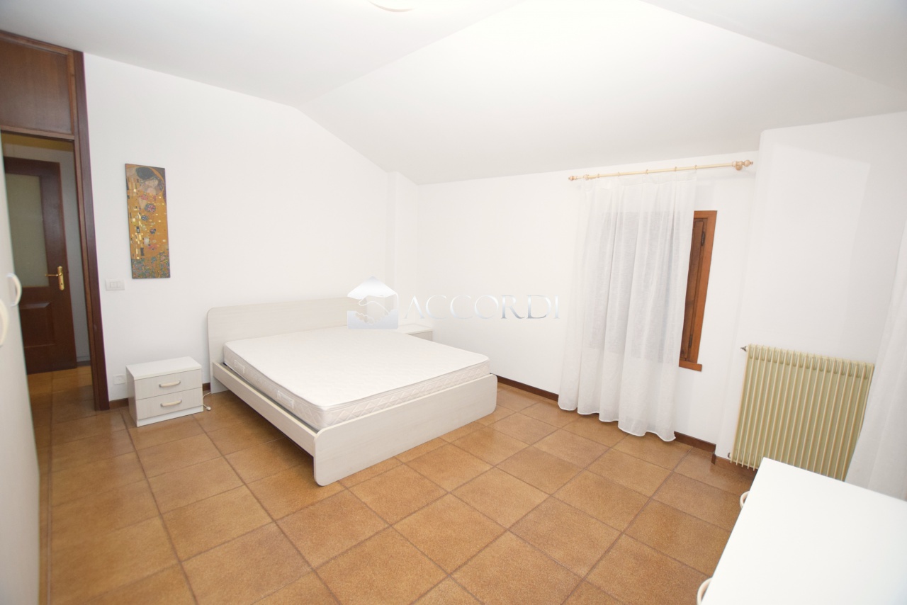 Trilocale in affitto a Montebelluna