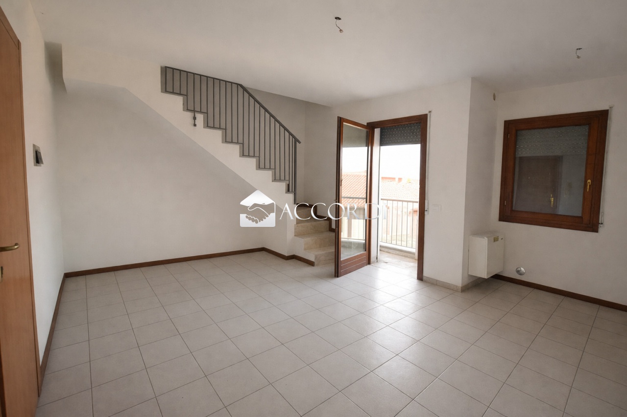 Bilocale con box doppio a Montebelluna