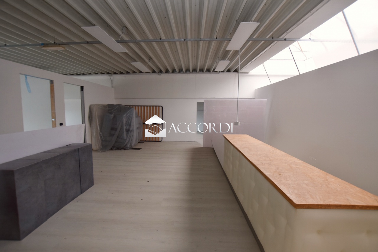 Capannone in vendita a Vedelago