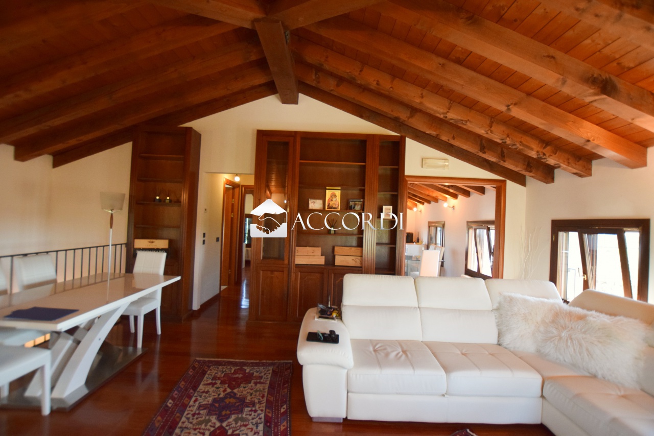 Casa indipendente con giardino a Villorba