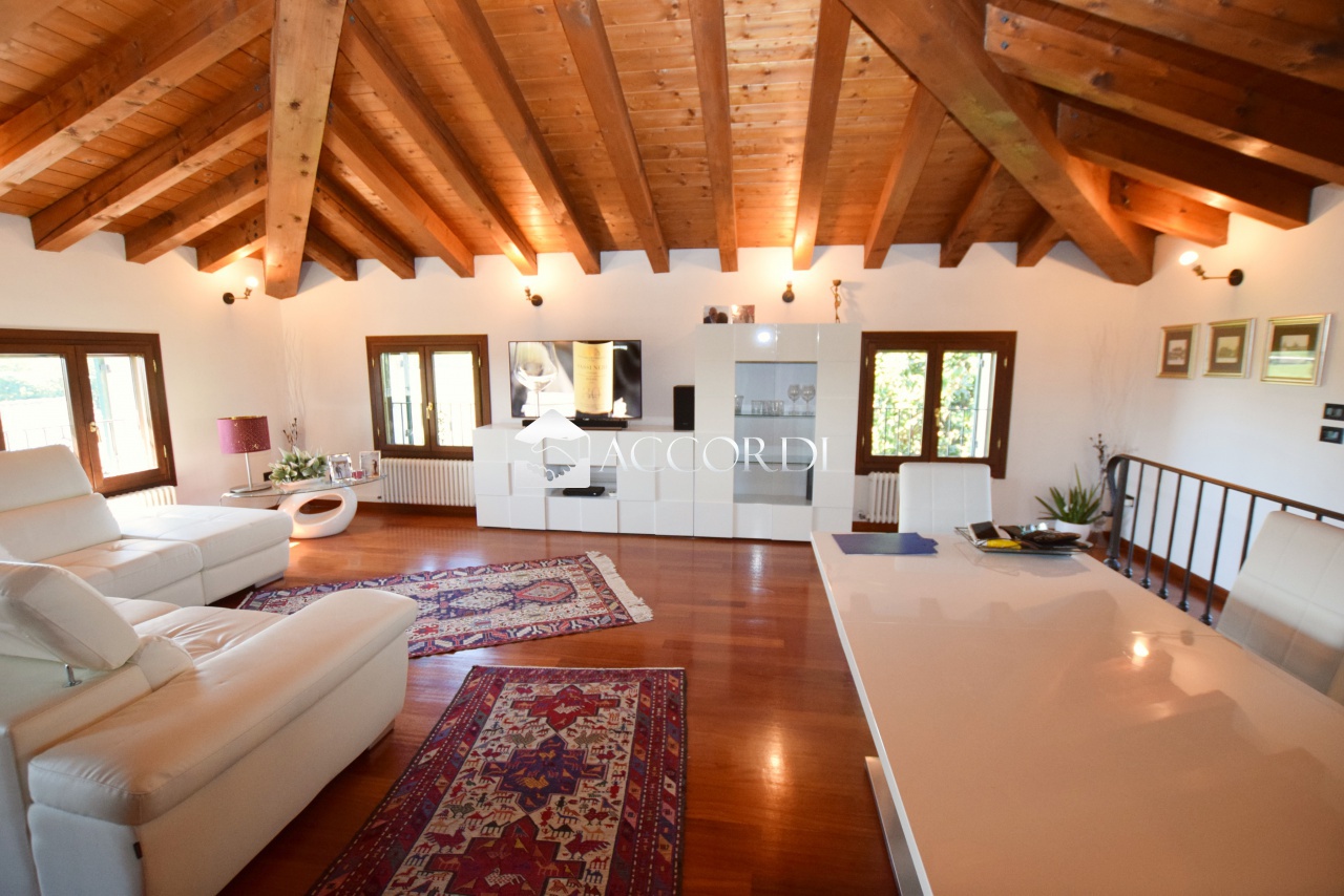 Casa indipendente con giardino a Villorba