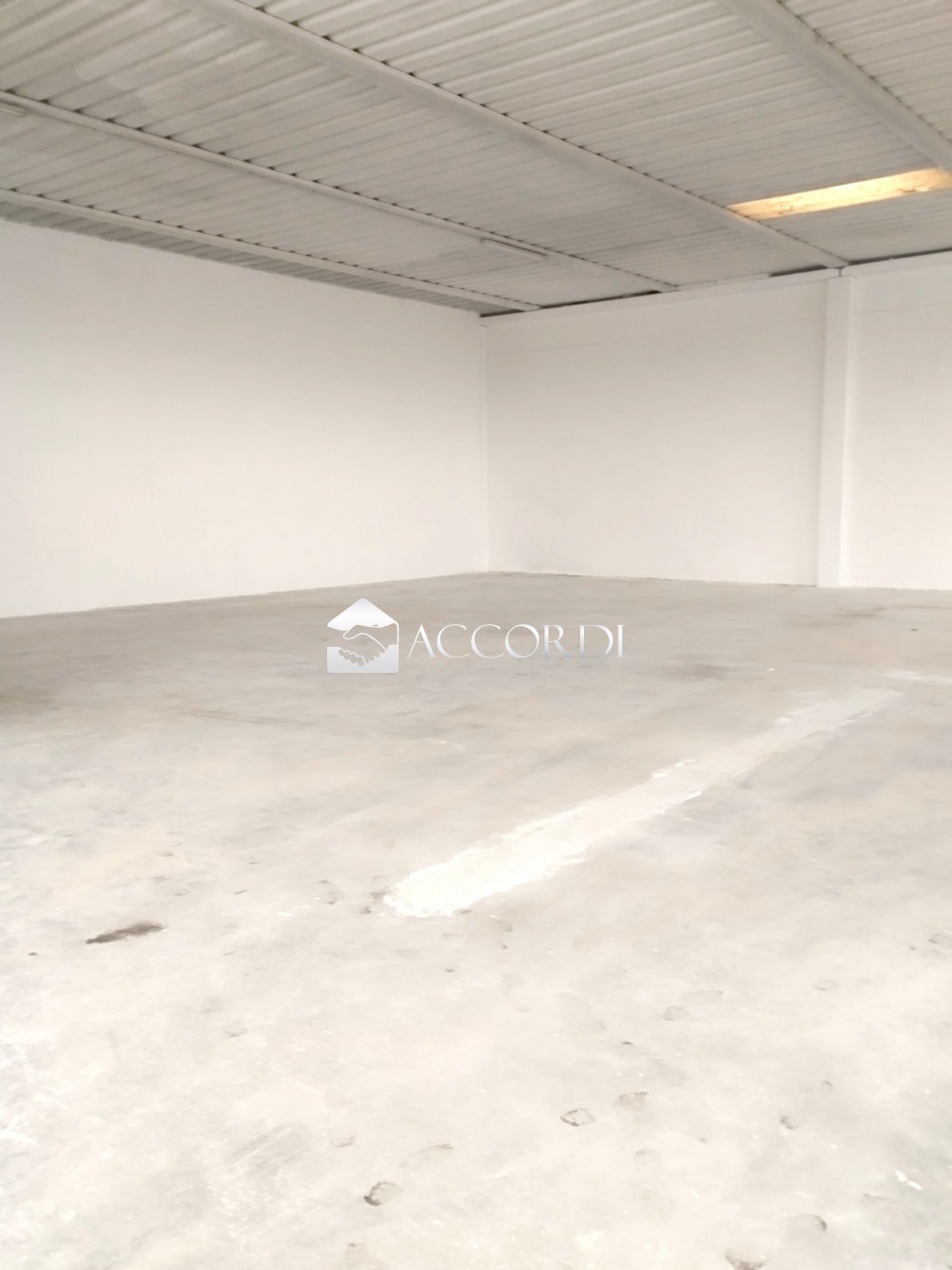 Capannone in vendita a Maser