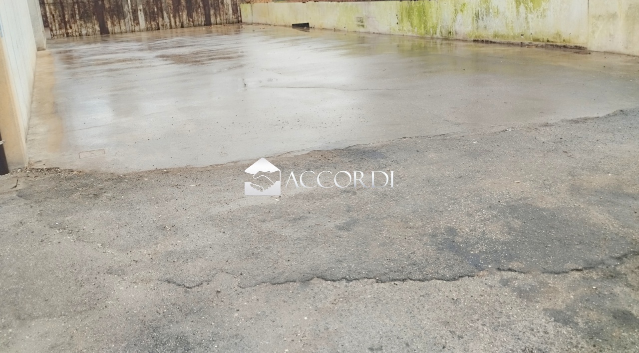 Capannone in vendita a Maser