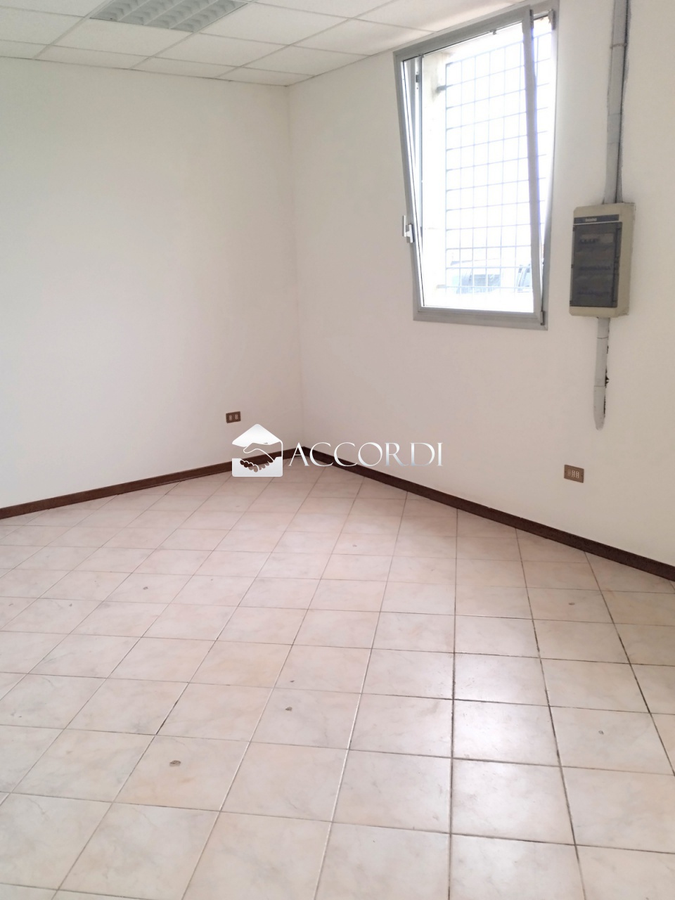 Capannone in vendita a Maser