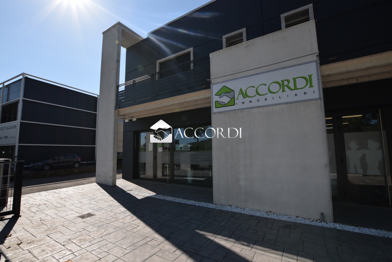 Terreno in vendita a Volpago del Montello