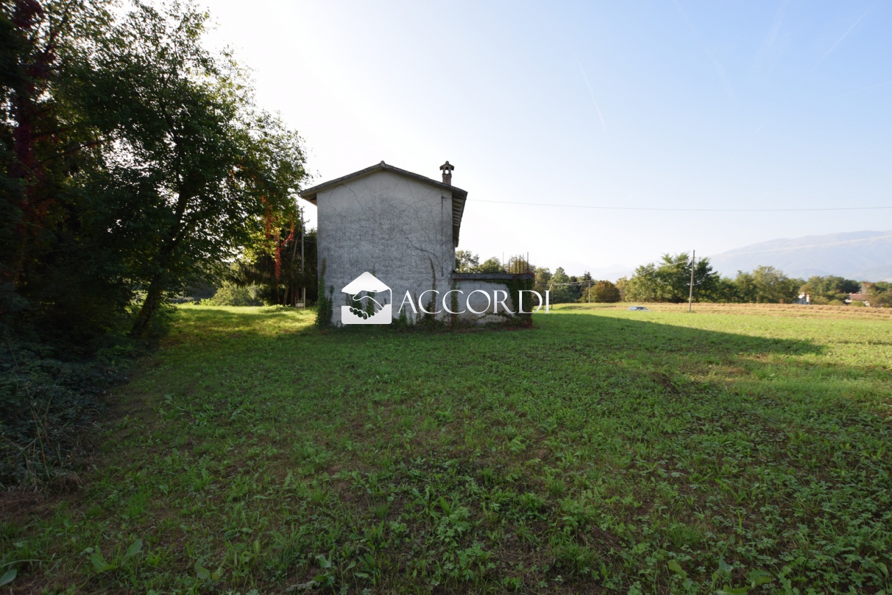 Rustico con giardino a Volpago del Montello