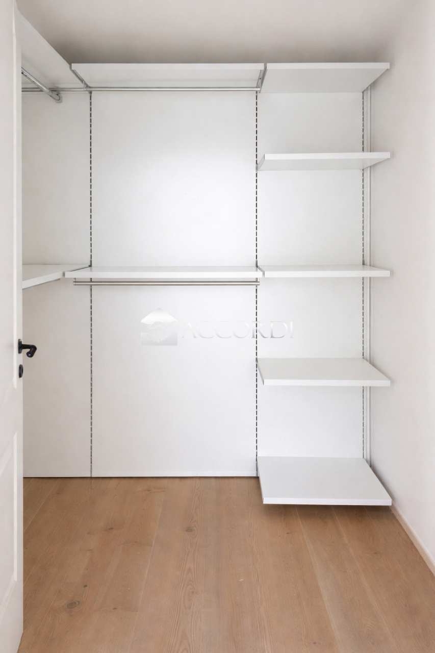 Stabile/Palazzo con box a Trevignano