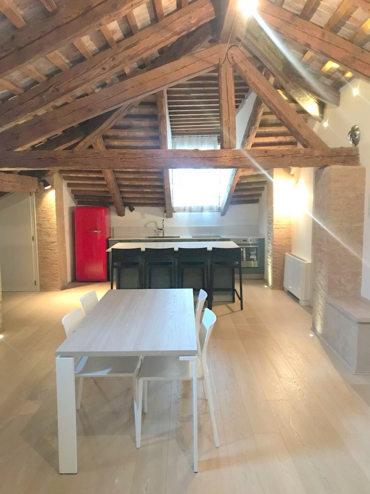 Trilocale arredato in affitto a Trevignano