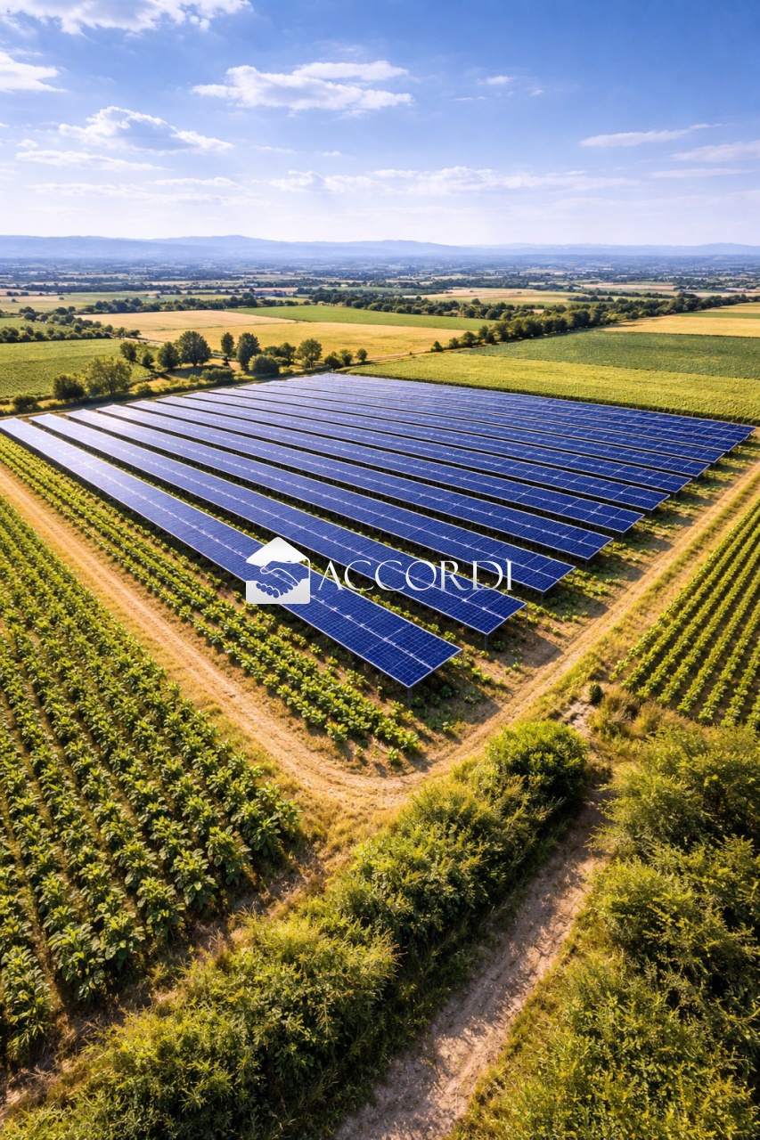 Terreno in vendita in strada corte di pedrignano, Parma