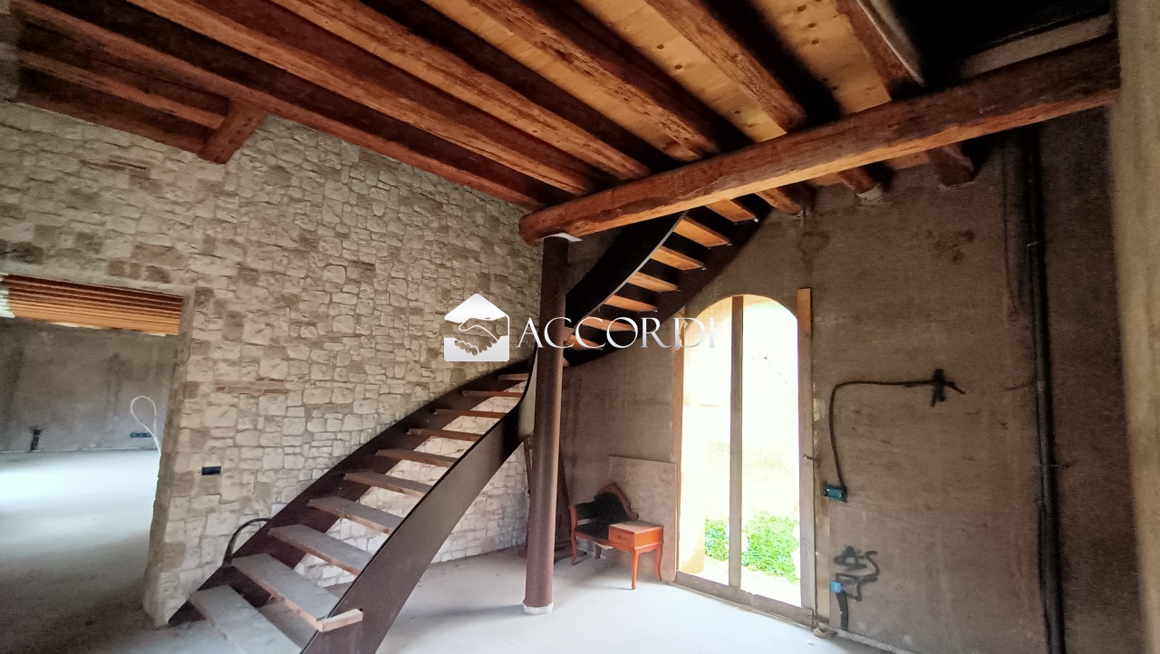 Villa con giardino a Cassola