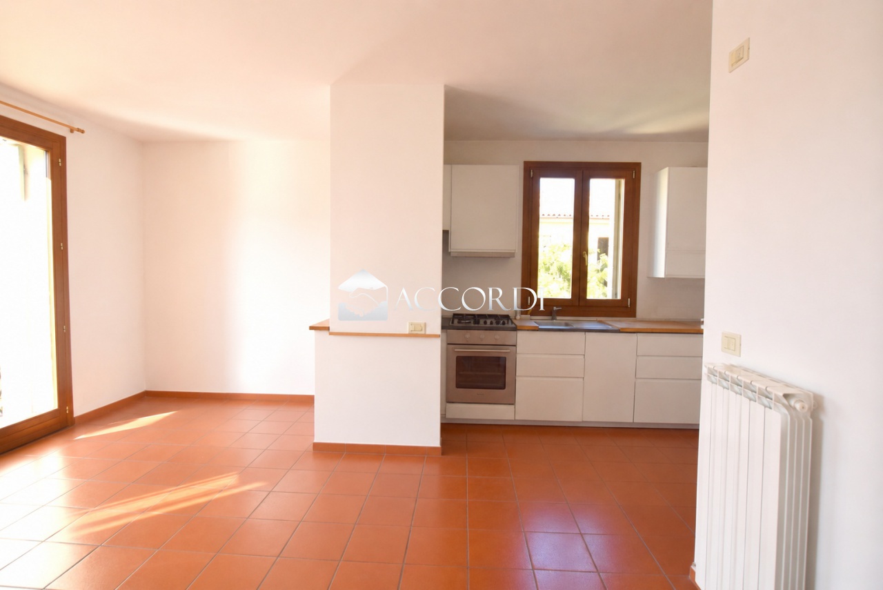 Trilocale con terrazzo a Montebelluna