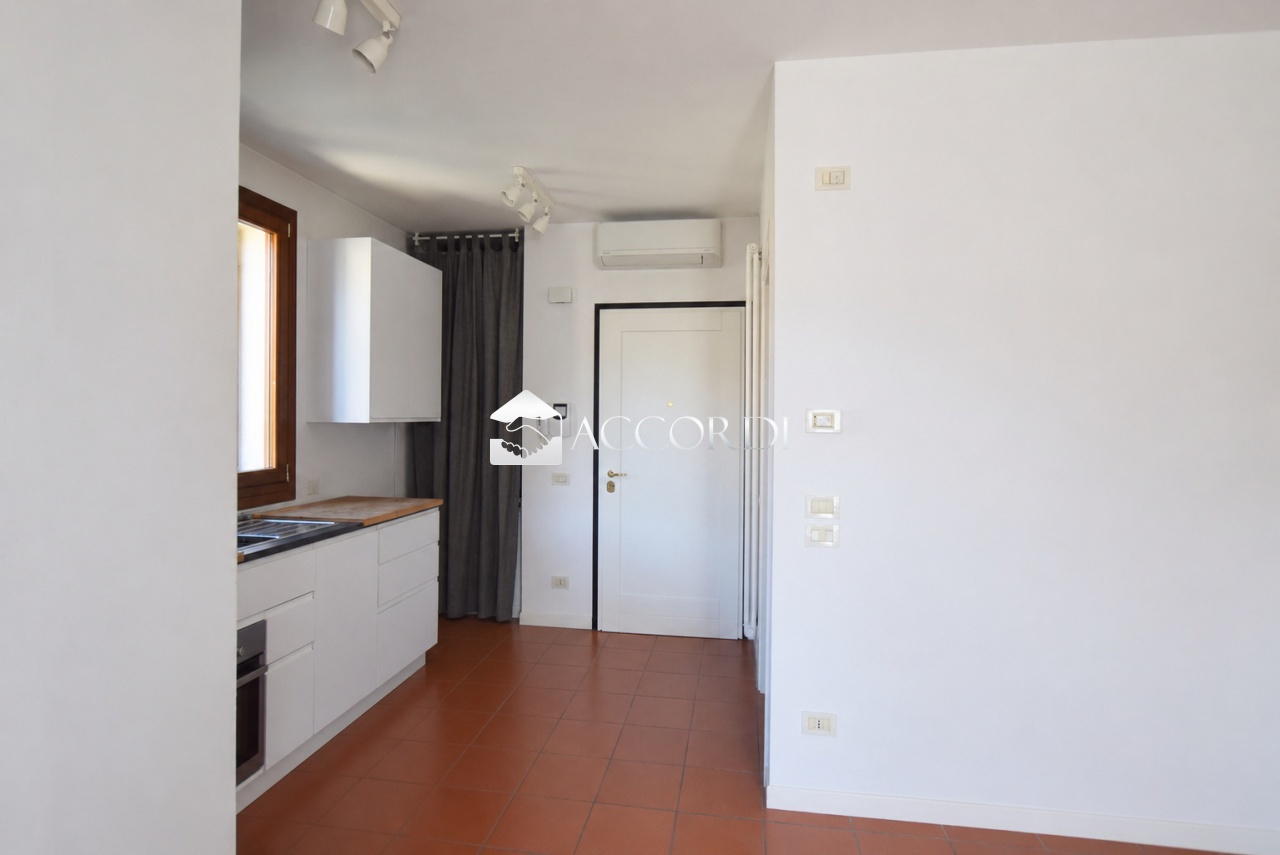 Trilocale con terrazzo a Montebelluna
