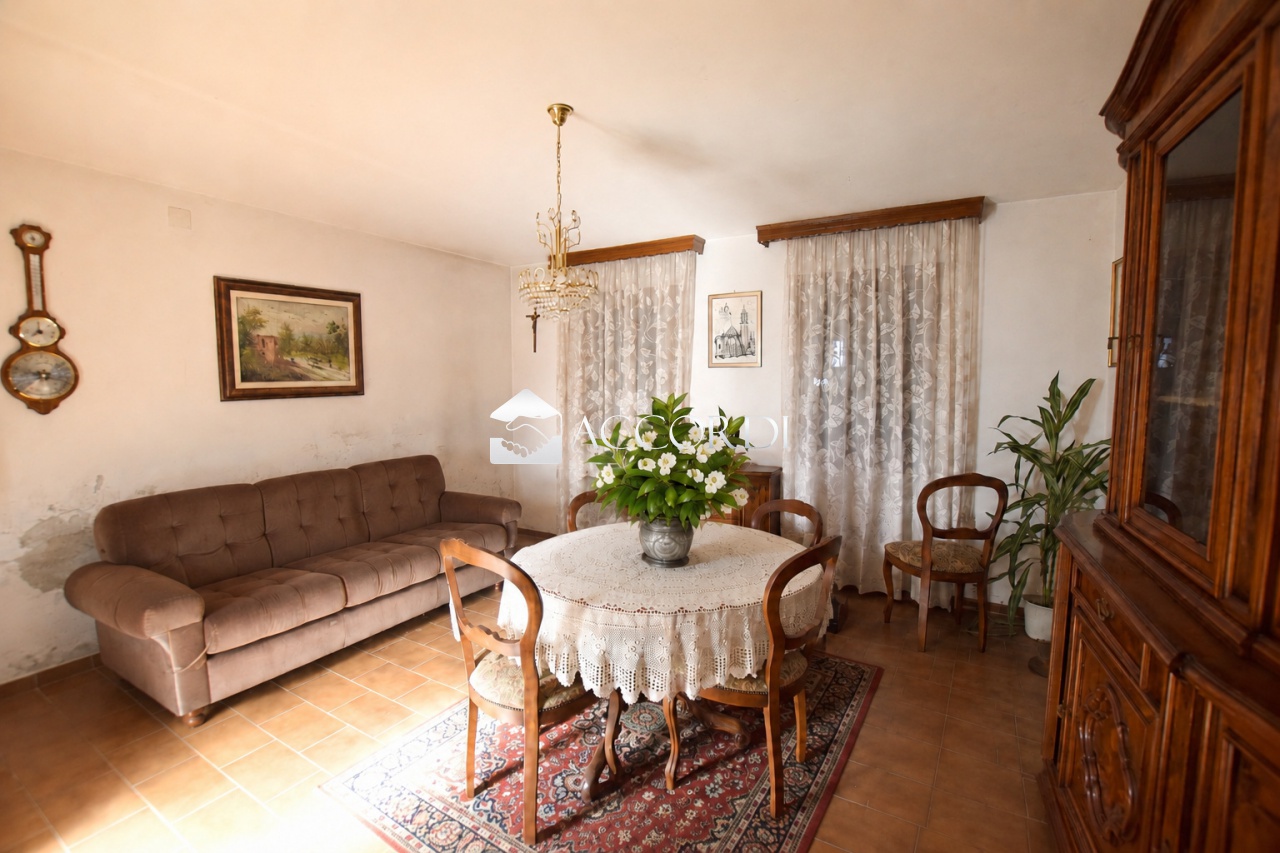 Casa indipendente con giardino a Trevignano