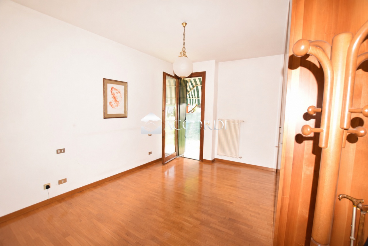Trilocale con giardino a Montebelluna