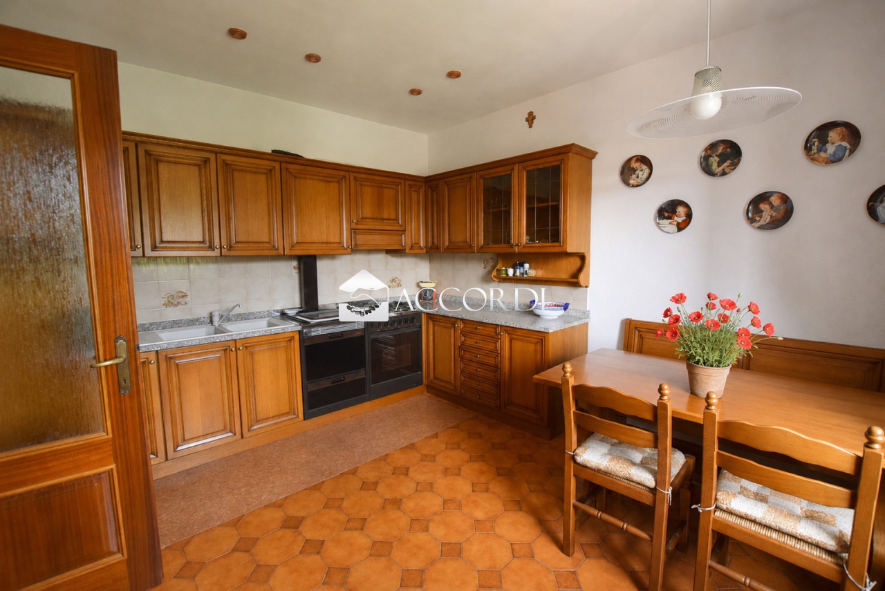 Villa in vendita a Giavera del Montello