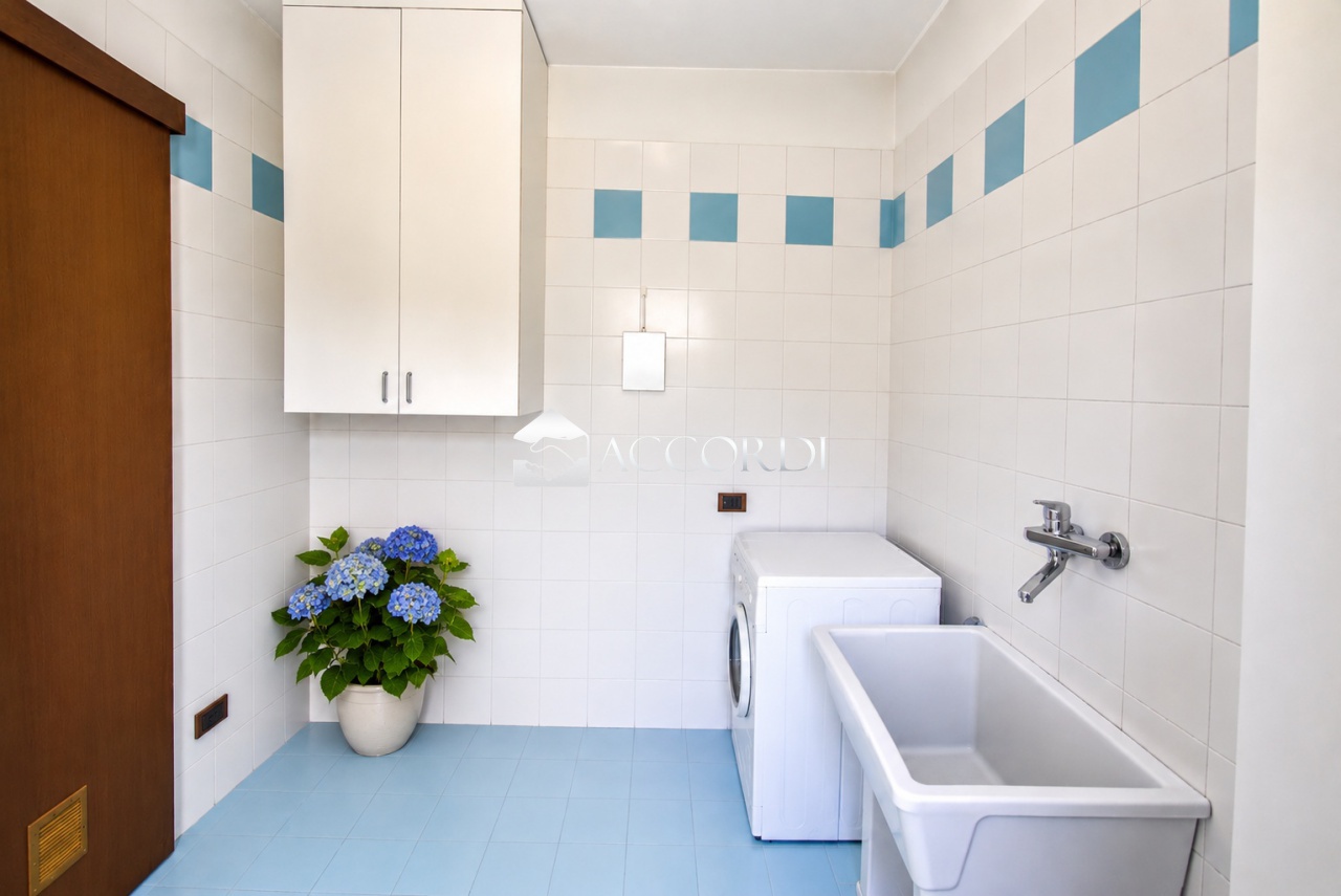 Quadrilocale con box a Montebelluna
