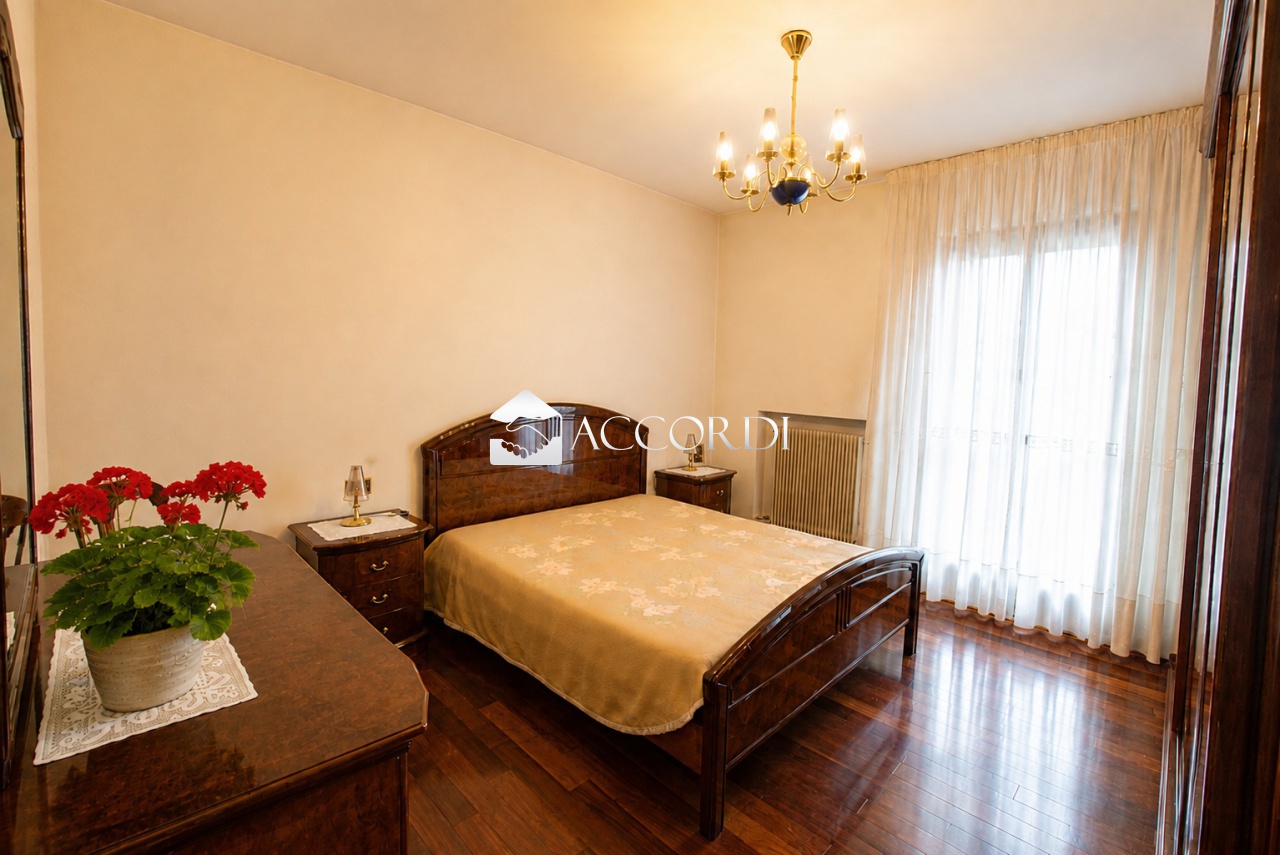 Quadrilocale con box a Montebelluna