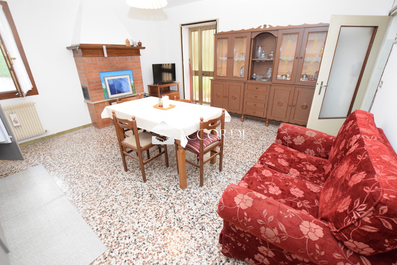 Casa indipendente in vendita a Volpago del Montello