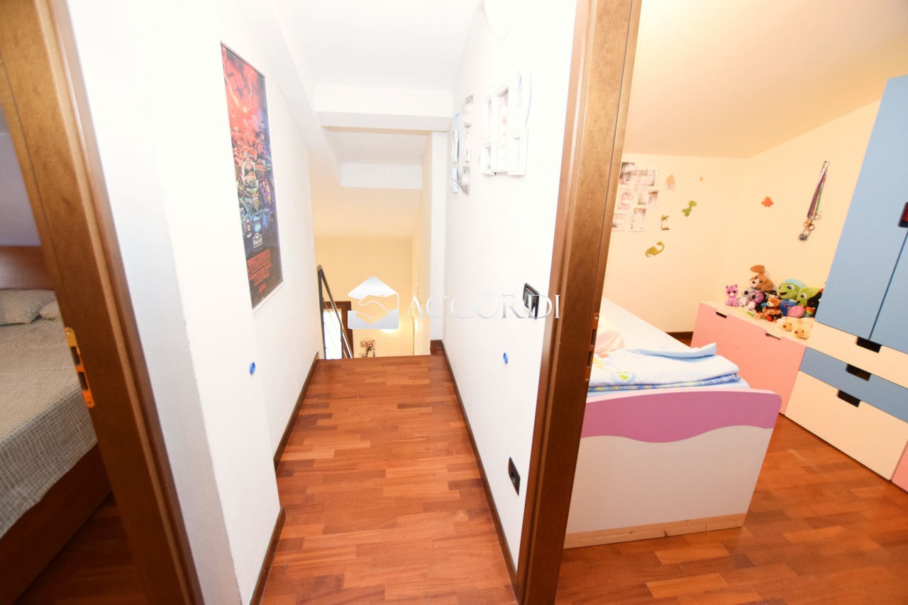 Casa indipendente con giardino a Povegliano