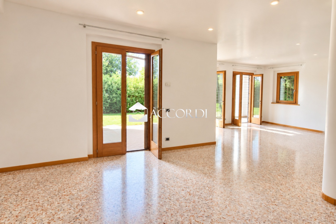 Villa con giardino a Montebelluna