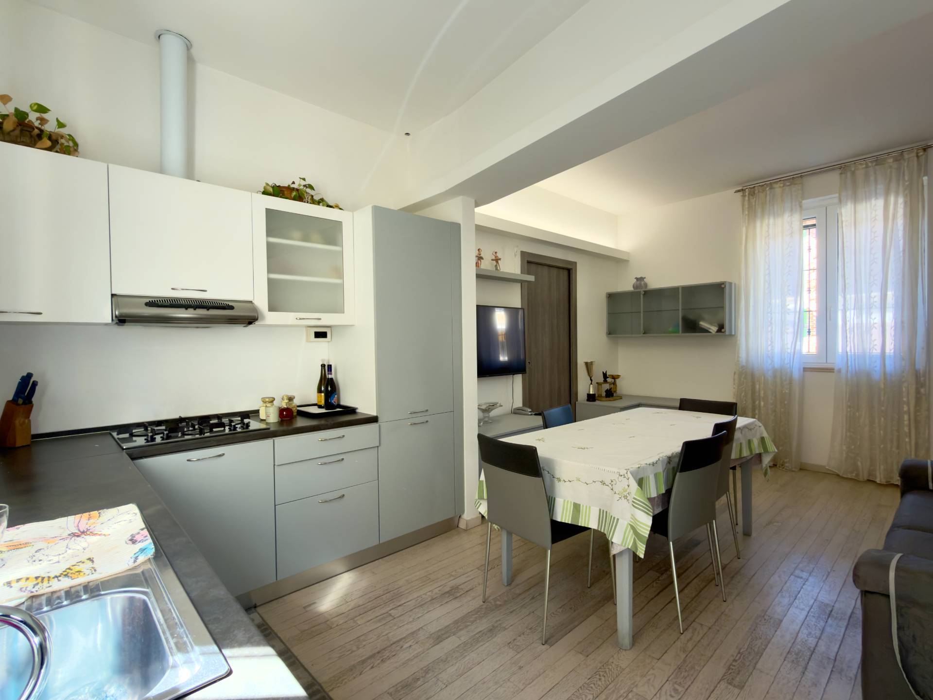 Appartamento in vendita a Seveso, Baruccana