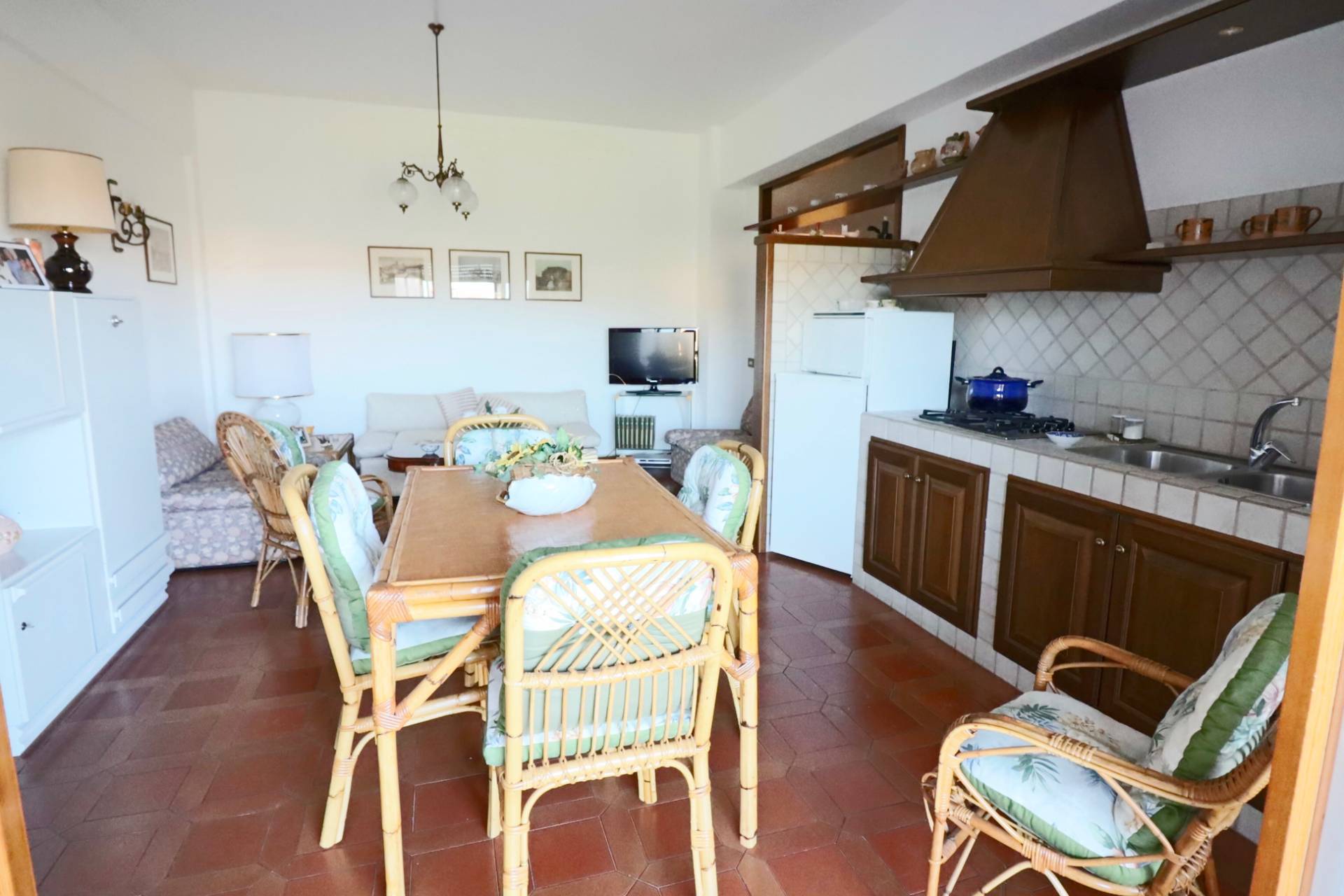 Appartamento in vendita a Ronciglione, semi-centrale