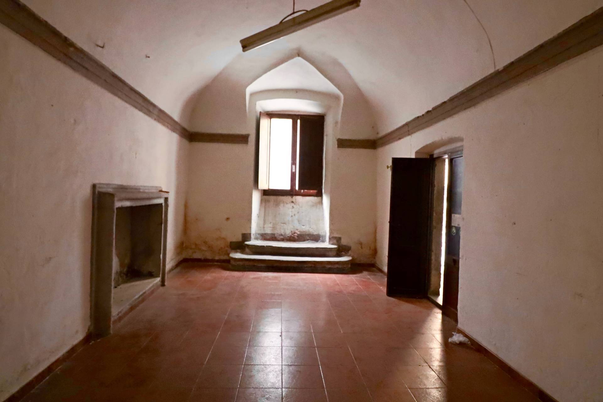 1 locale in vendita a Vetralla