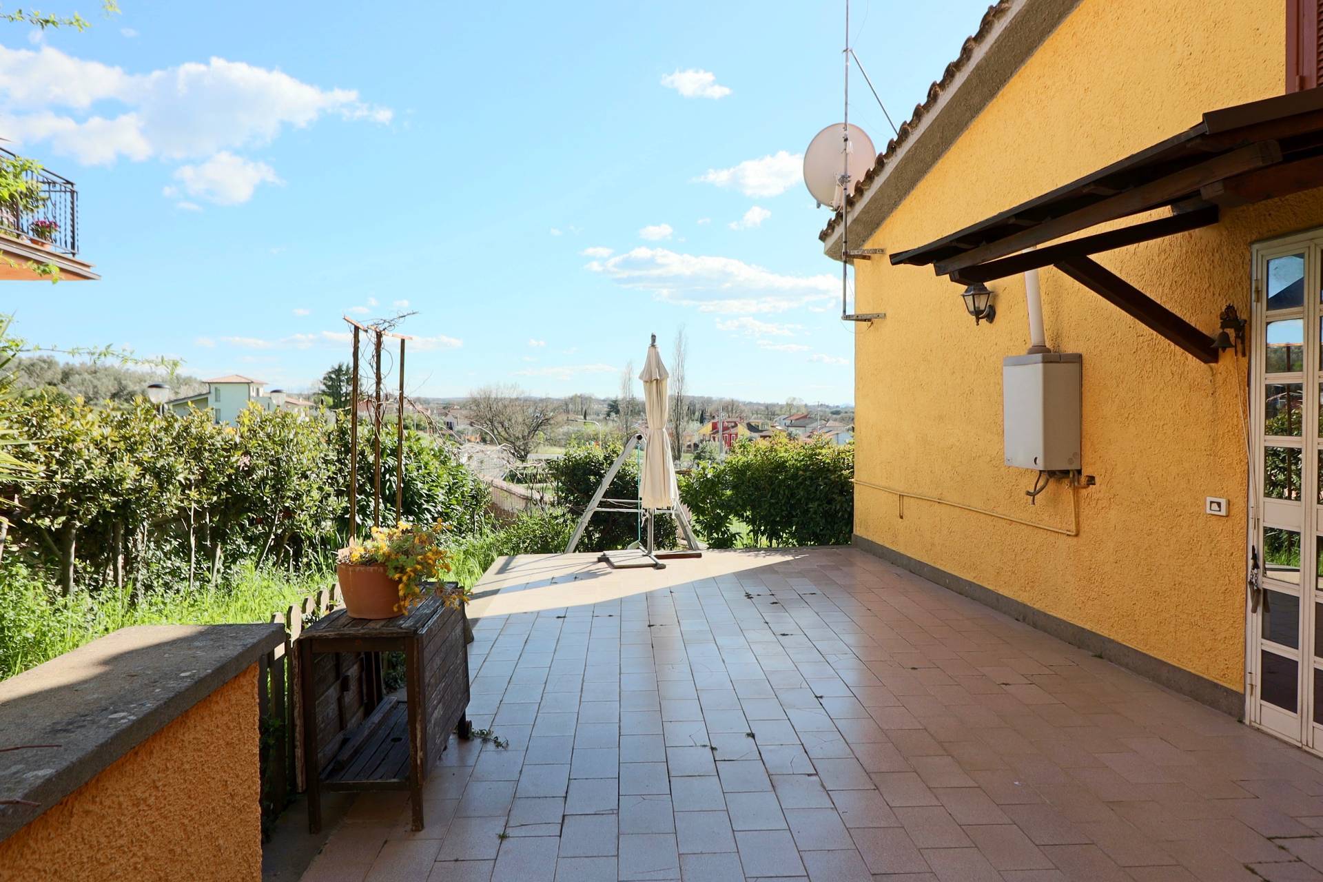 Casa singola in vendita a Vetralla, Tre Croci