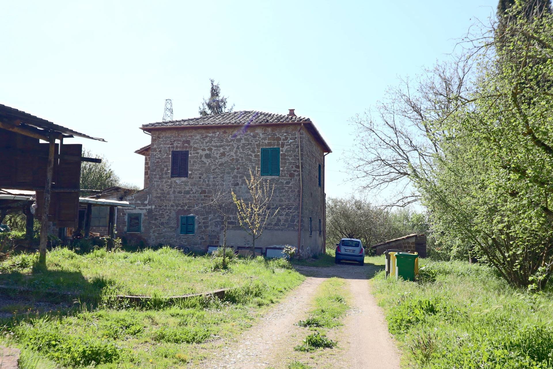 Rustico/Casale/Corte in vendita a Capranica