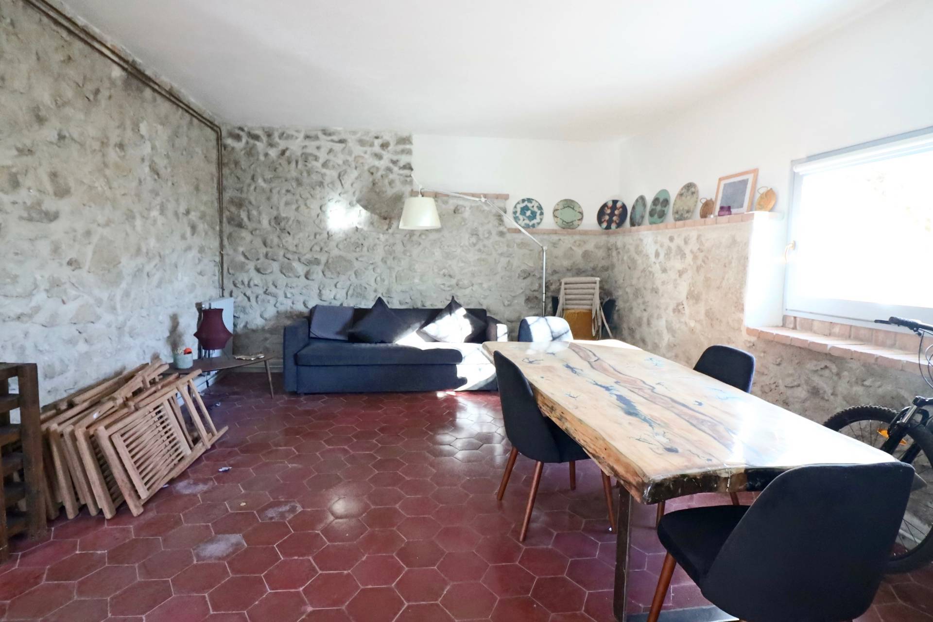 Rustico/Casale/Corte in vendita a Caprarola, Localit Fogliano