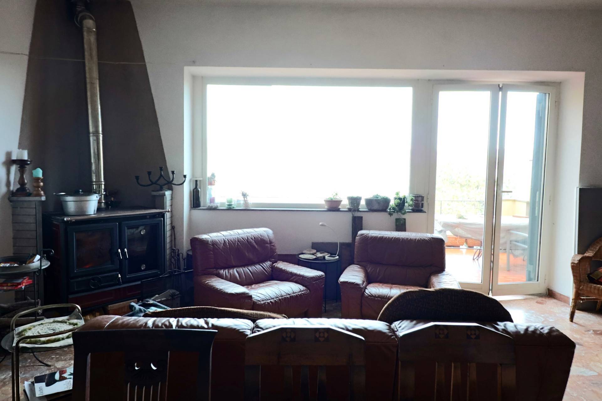 Villa in vendita a Ronciglione, Lago di Vico