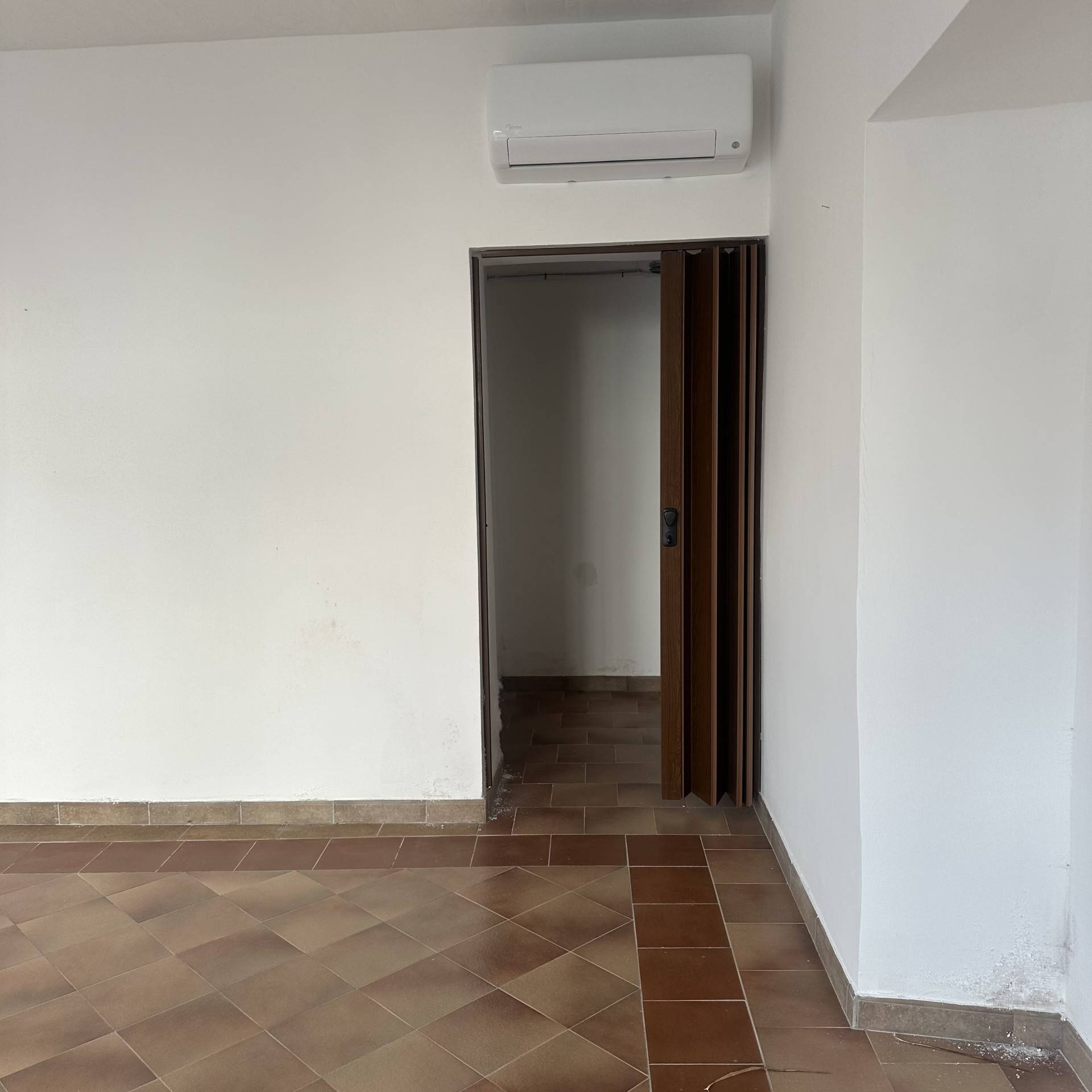 Negozio in affitto a Vetralla