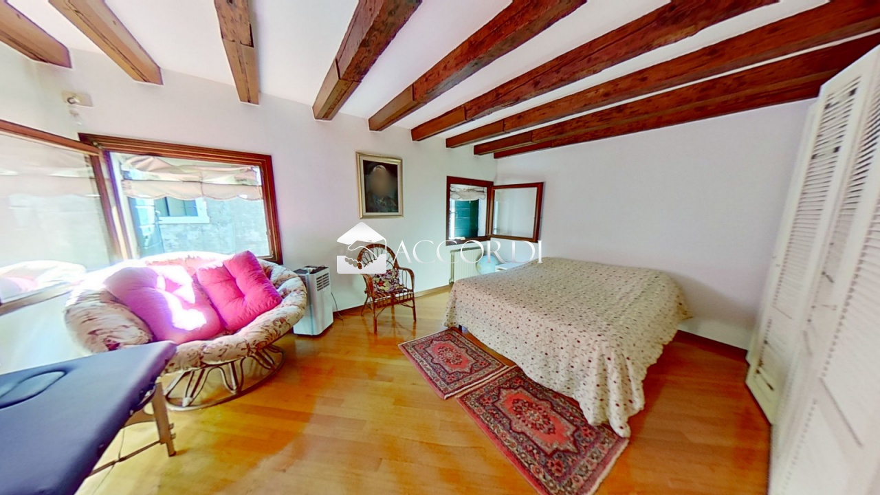 Quadrilocale con terrazzo a Venezia