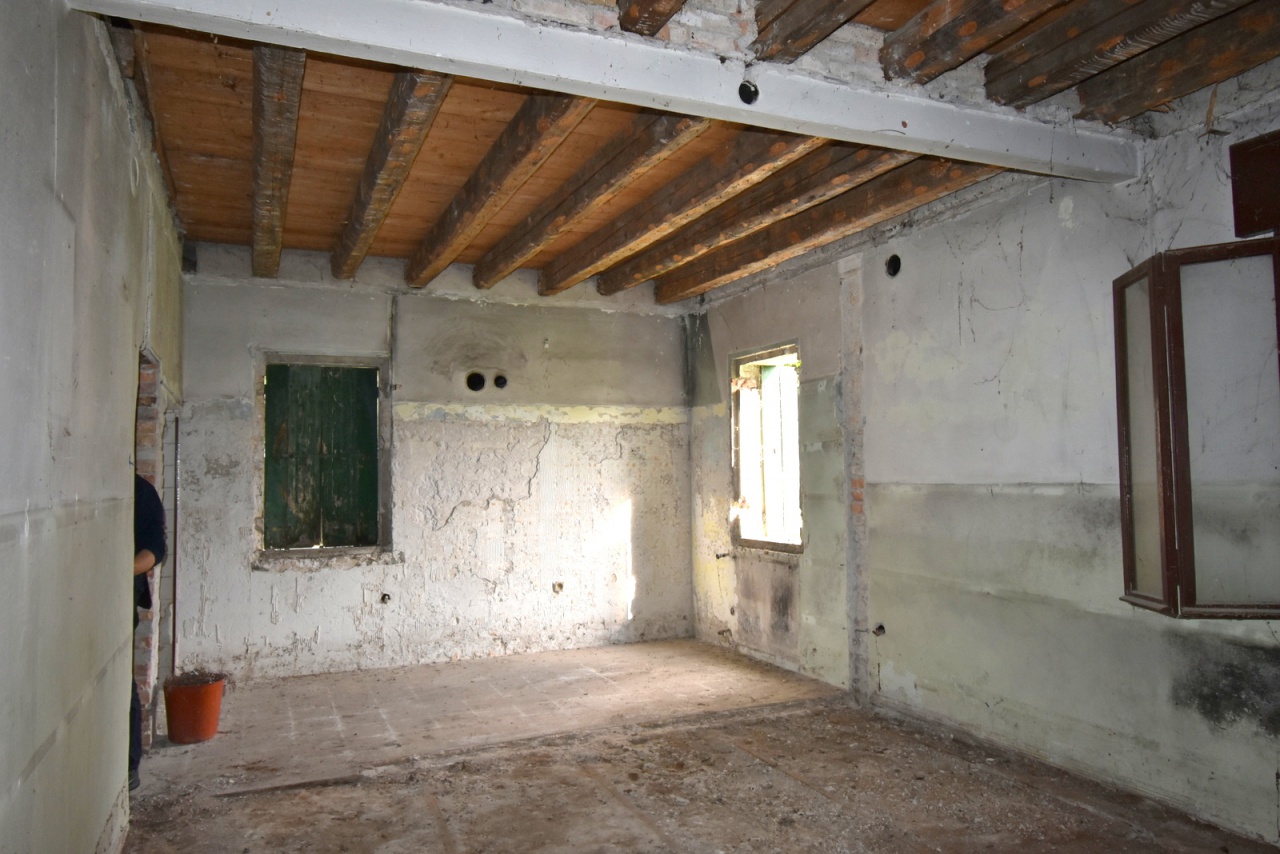 Rustico con giardino a Vazzola